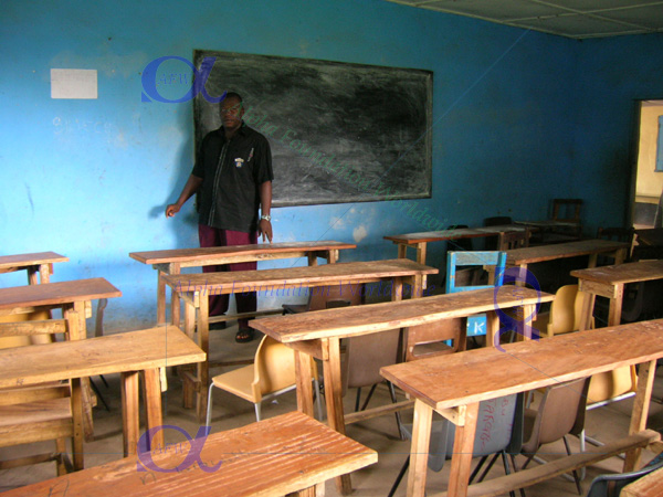Gorvie Memorial School book donation
